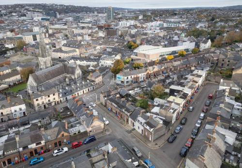 Cork Cama Y Desayuno | Charming City Retreat in Cork