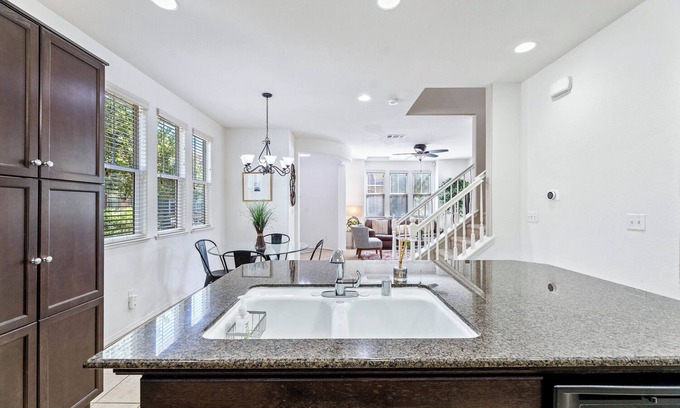 Harlan Ranch Condominio | Charming Clovis 3Bd/3Ba Home @ Harlan Ranch w/pool