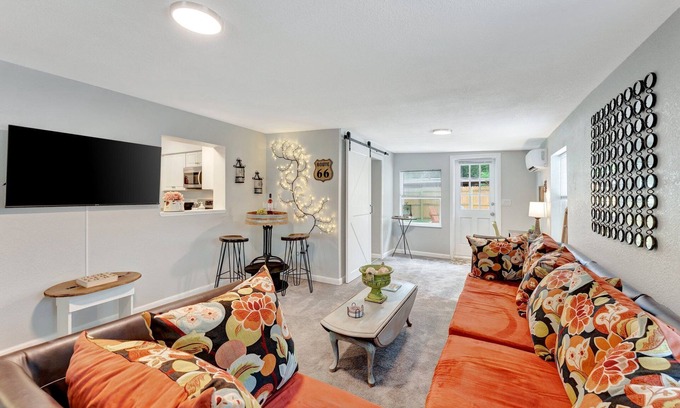 Largo Casa | Charming Coastal House Near Beaches