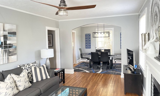 Pendleton King Casa | ★ Charming Comfy Cottage Home with a Modern Flair★