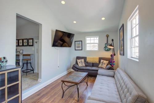 Mid-City Casa | Charming Conti Nest with Large Courtyard