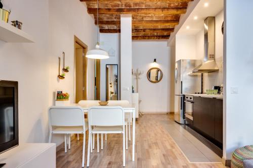 Sants Apartamento | Charming & Convenient Apartment Near Plaza Espanya