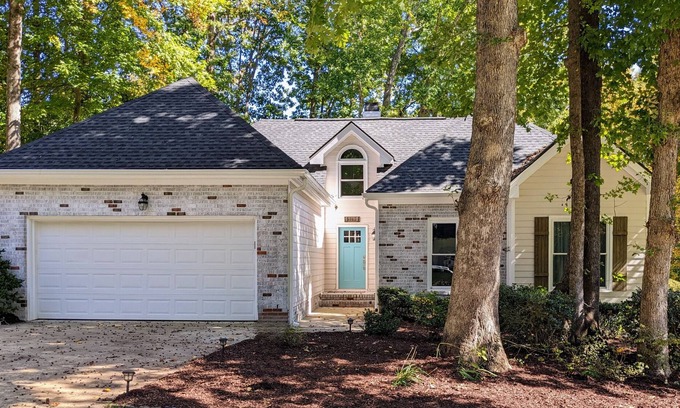 Wake Forest Casa | Charming Corner Cottage Retreat CLOSE to Pool, Downtown WF, Seminary, & More!