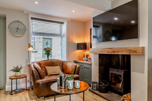 Kerridge Casa | Charming Cosy Cottage in Bollington Village