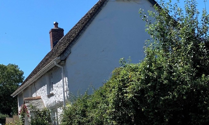 Helford Passage Cabaña | Cottage con encanto, admite mascotas, amplio jardín, estacionamiento, rural, vacantes de julio