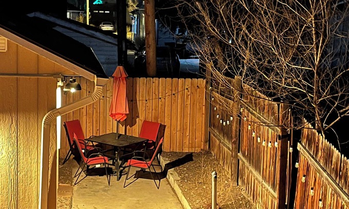 Colorado Springs Cabaña | Charming cottage with loft and fenced area in wonderful Old Colorado City