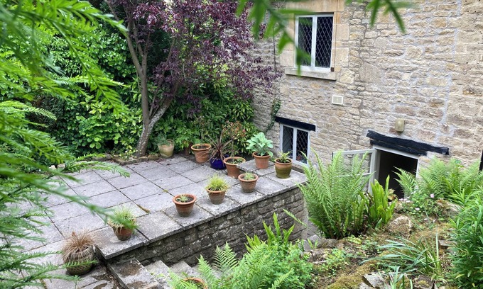 Batheaston Cabaña | Charming cottage 2 miles from Bath City Centre