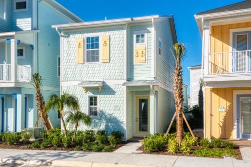 Bay Lake Casa | Charming Cottage 3 Miles From Disney With Margaritaville Resort & Island H2O Access - 8083Kd