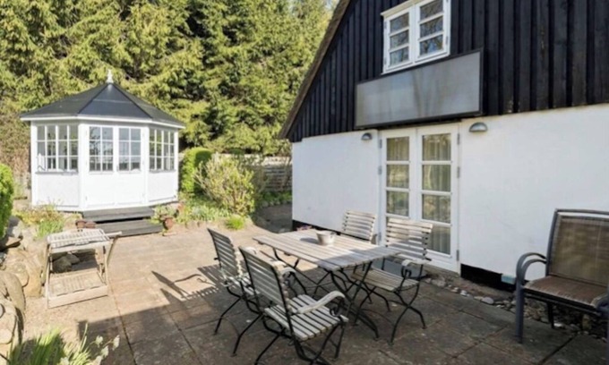 Samsø Cabaña | Charming cottage from 1877 - a cozy oasis!