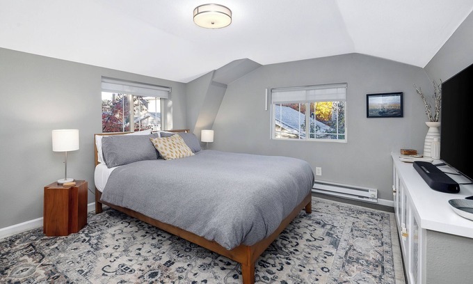 North Park Hill Cabaña | Charming cottage in Denver's Park Hill neighborhood. Fenced yard + pet friendly.