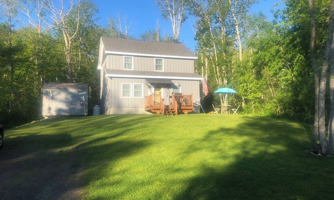 Northport Casa | Charming Cottage in Quaint Coastal Bayside, Maine with Waterview