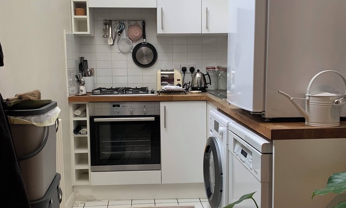 Angel Cabaña | Charming Cottage. Islington Angel.
