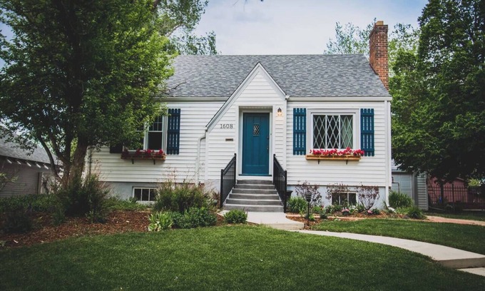 Greeley Casa | Charming Cottage