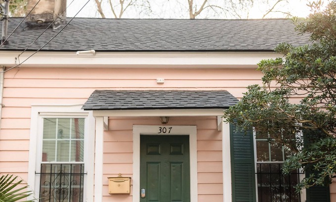 Savannah Victorian District Cabaña | Charming Cottage w/ Courtyard 2 blocks to Forsyth Park