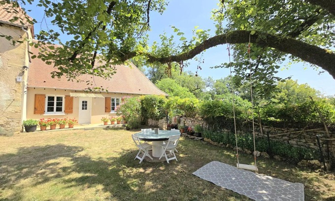 Tourtoirac Cabaña | Encantadora casa rural con chimenea en Dordoña