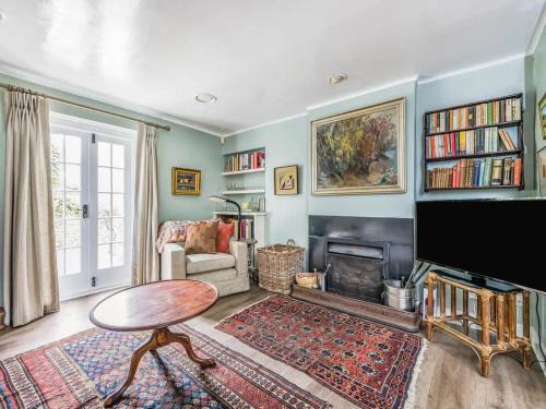 East Lavant Casa | Charming Cottage With Amazing Views PassTheKeys