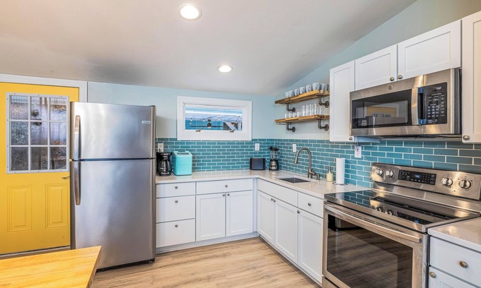 Pigeon Point Cabaña | Charming Cottage with Outdoor Entertainment Center