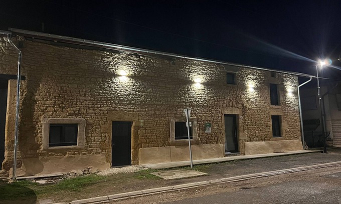 Han-les-Juvigny Cabaña | Encantadora casa de campo con terraza y jardín - 2 apartamentos renovados