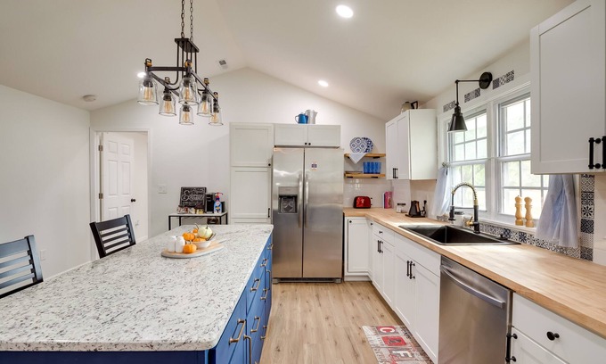 Goodspring Cabaña | Charming Country Cottage in Goodspring!