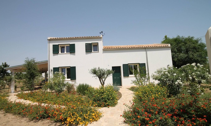 Marinella di Selinunte Villa | Campo con Encanto Villa En cuatro minutos andando de una fabulosa playa de arena