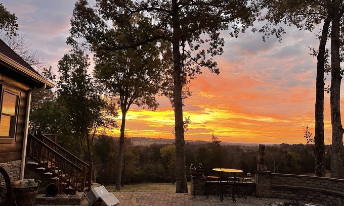 Lebanon Cabina | Charming Cozy Cabin Studio Close to Nashville with Great Tennessee Views