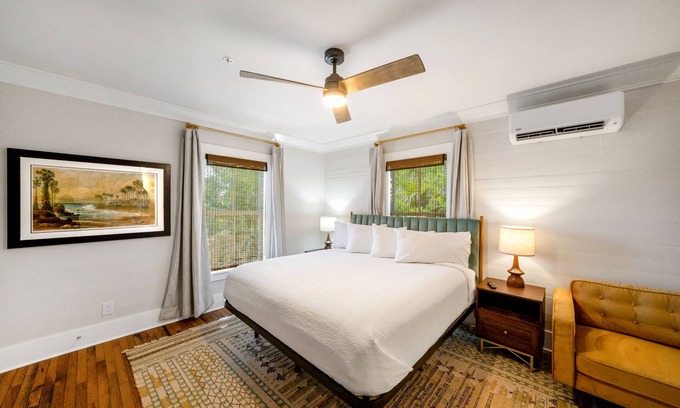 Historic Downtown Apalachicola Apartamento | Charming & Cozy King Room, Newly Renovated, Centrally Located in Apalach