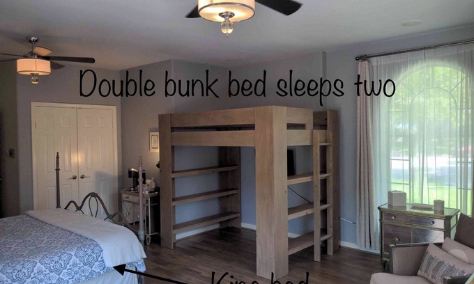 Sugar Land Apartamento | Charming Cozy studio in Sugar Land TX with AC, small pets ok.