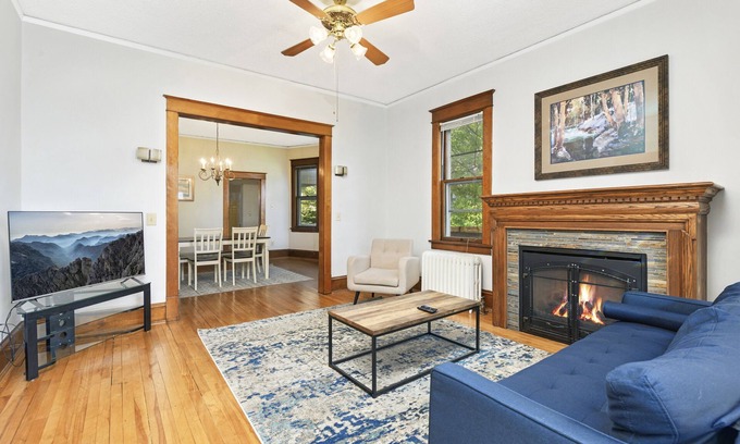 Riverview Casa | Charming craftsman home near downtown St. Paul