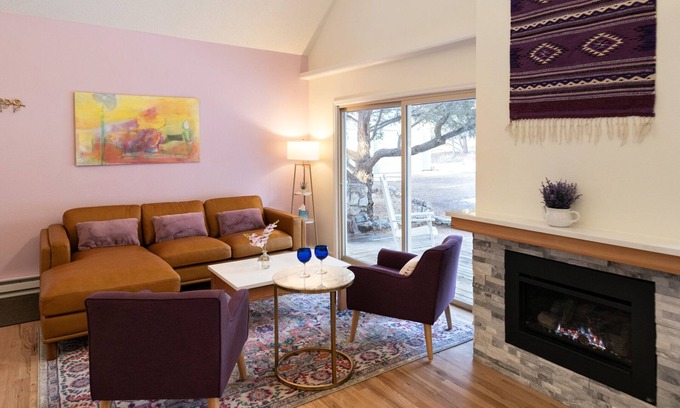 Baca Grande Casa | Charming Crestone Mountain Cottage- 1 mile from town!