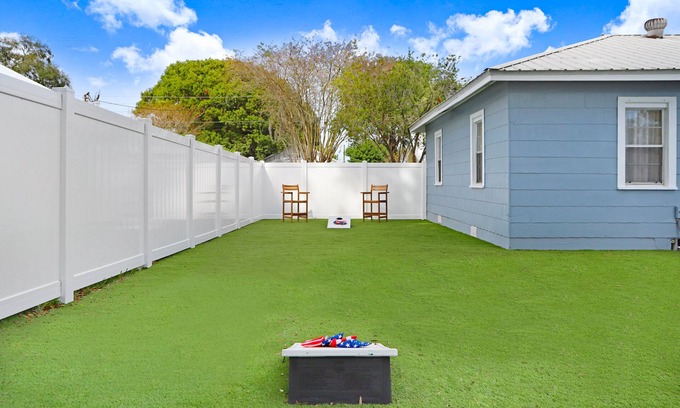 Dade City Casa | Charming Dade City - Backyard Oasis - Convenient to Tampa amenities