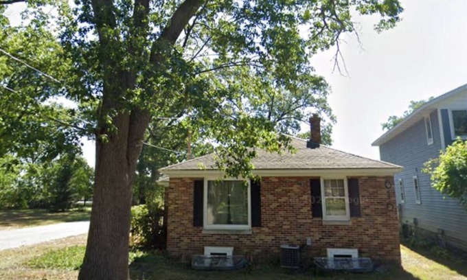 Beechwood Cabaña | Charming Deeded Lake Access 3-bedroom cottage in Holland. 2 Week Min.
