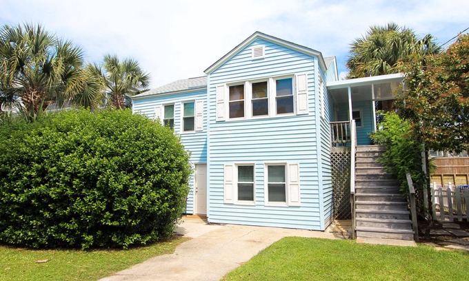 Isle of Palms Condominio | Condominio encantador, casa de playa amigable para perros