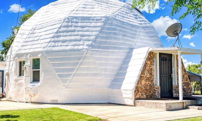 Marysville Casa | Charming Dome house in delightful Marysville, California with WiFi and AC