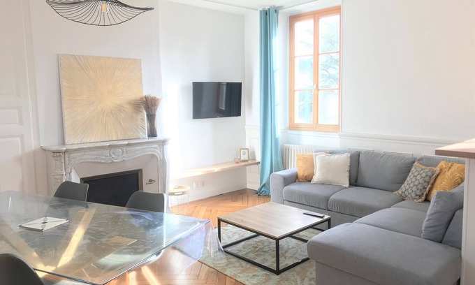 Auxerre Apartamento | Charming downtown apartment