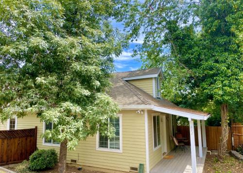Grass Valley Casa | Charming Downtown Cottage