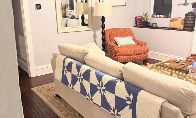 Fort Myers Casa | Charming Downtown Fort Myers Blue Bungalow