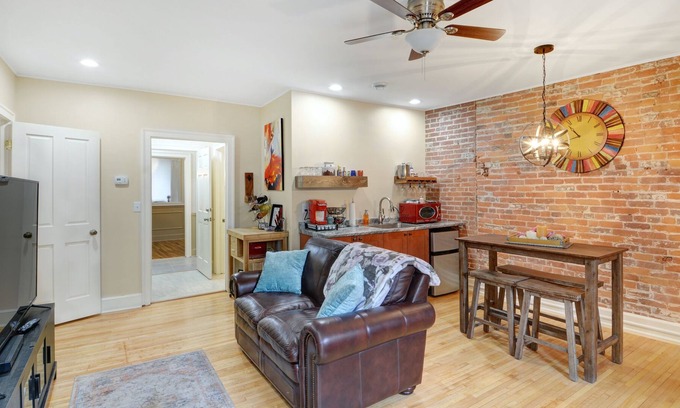 Galena Apartamento | Charming Downtown Galena Apartment 2 Bedroom Apts by Redawning