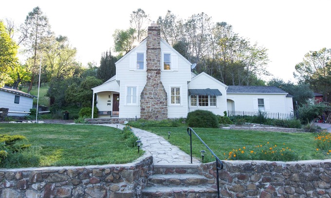 Paso Robles Casa | Cornerstone Cottage - ¡A cuadras de la Feria del Medio Estado!