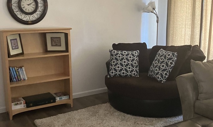 Central Davis Casa | Charming Duplex in Central Davis
