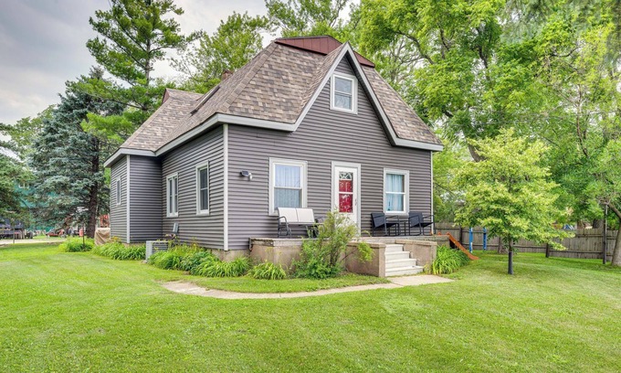 Eagle Grove Casa | Charming Eagle Grove Farmhouse w/ Patio!