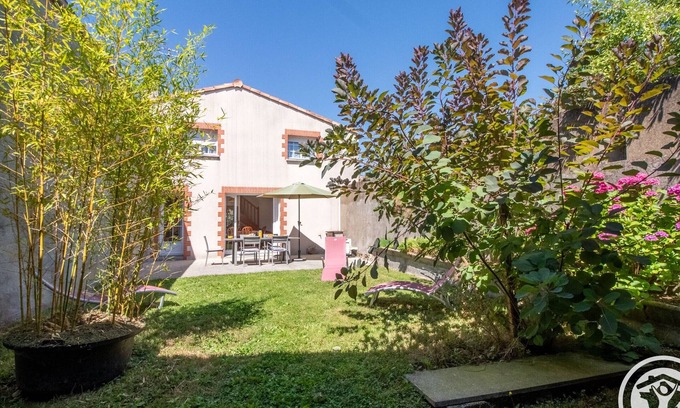 La Romagne Cabaña | Casa rural familiar con terraza, cerca de naturaleza y atracciones, a 25 min del Puy du Fou
