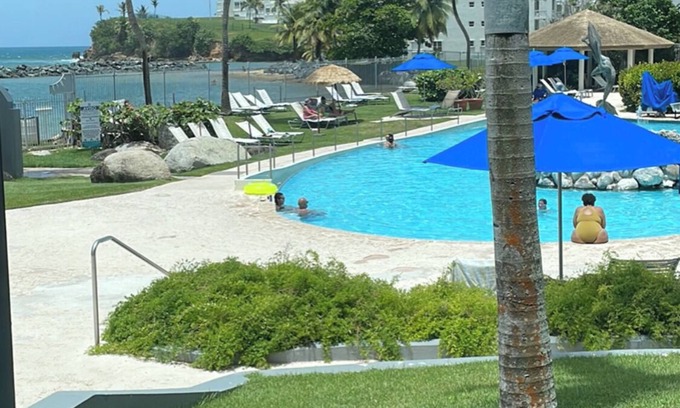 Dorado del Mar Hotel | Charming Embassy-Aquarius Hotel in welcoming Dorado newly decorated Beach & Pool