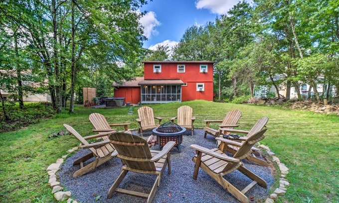 Long Pond Casa | Charming Emerald Lakes Cottage with Hot Tub!
