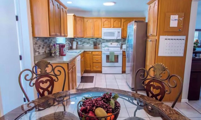 Lakeland Casa | Charming Enchanted Escape 3-bedroom house Near Disney World