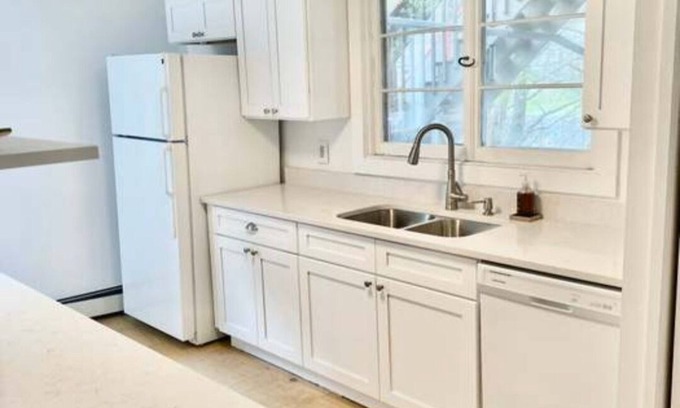 White Mills Casa | Charming Entire Main Floor with WiFi in downtown Hawley