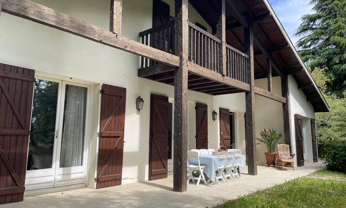 Gailleres Casa | Charming family home with swimming pool and wooded garden in the Landes region of France