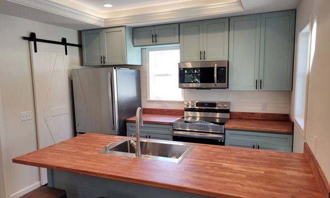 Auburn Casa | Charming Family Retreat Near Downtown Auburn