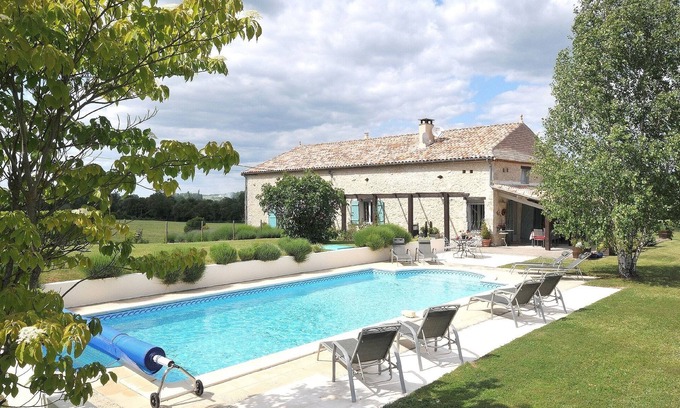 Loubezs-Bernac Otro | INVIERNO DEJAR DISPONIBLE 1 de noviembre-Farmhouse 5 habitaciones con baño 1200 € pcm inc.