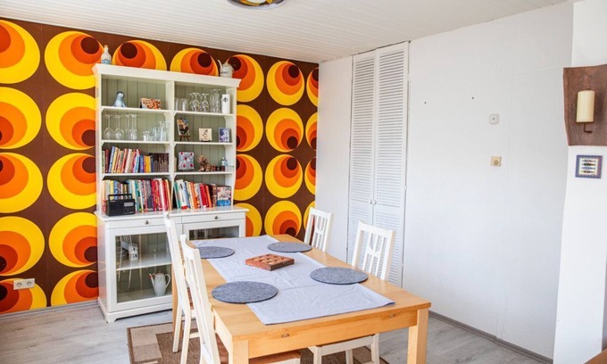 Rhein-Erft-Kreis District Casa | **Charming feel-good oasis with sun terrace! Pet friendly**.