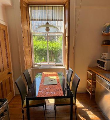 Bruntsfield Apartamento | Charming flat in beautiful area